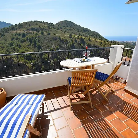 Apartment La Vista Apartments: Frigiliana's Scenic Retreat *