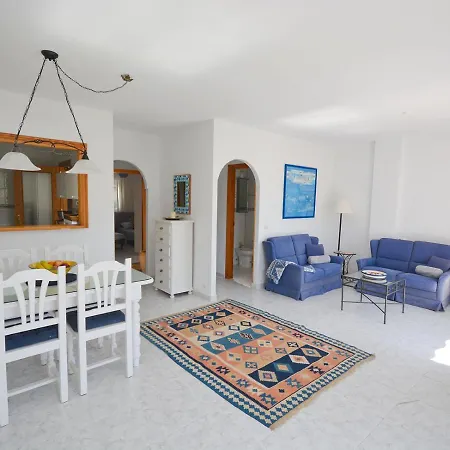 La Vista Apartments: Frigiliana's Scenic Retreat * Frigiliana